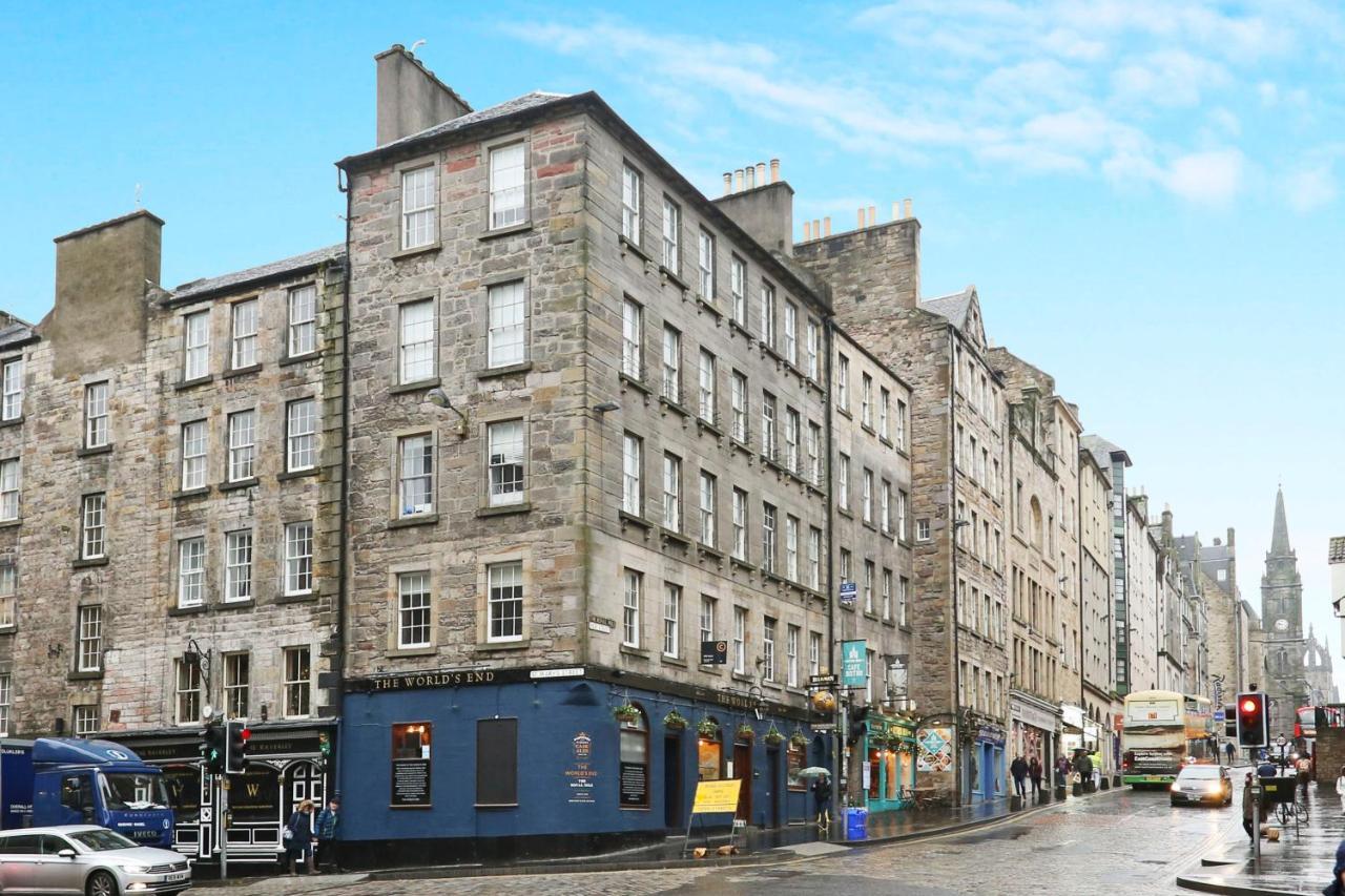 Joivy Elegant Home At The Heart Of The Royal Mile Edinburgh Exterior photo