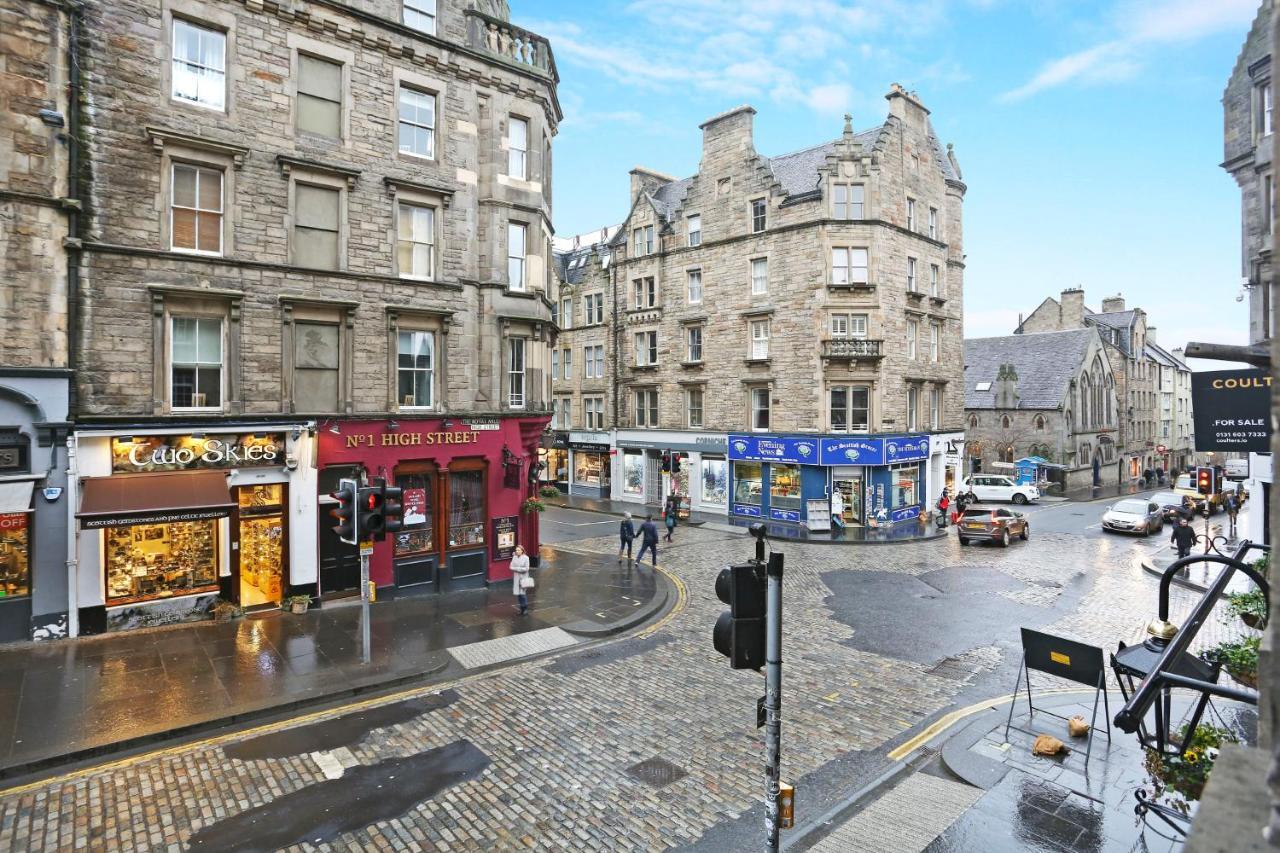 Joivy Elegant Home At The Heart Of The Royal Mile Edinburgh Exterior photo